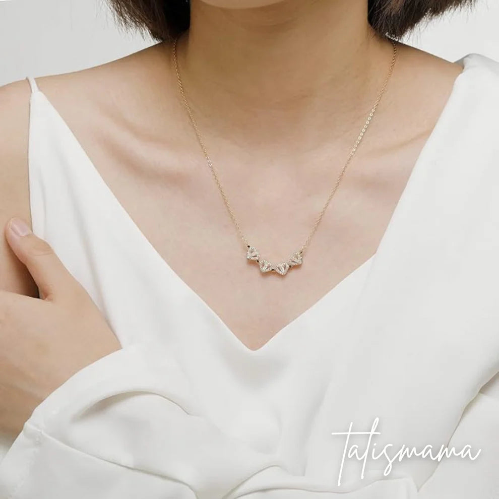 🛍️ Collar Trébol de Corazones – El Regalo Que Hará Llorar a Mamá 😭💝