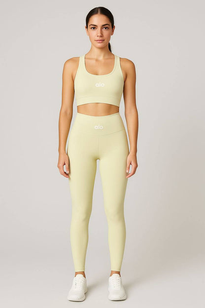 ¡Conjunto Alo! ✨ Ámate en movimiento: Tu cuerpo, tu ritmo, tu poder!